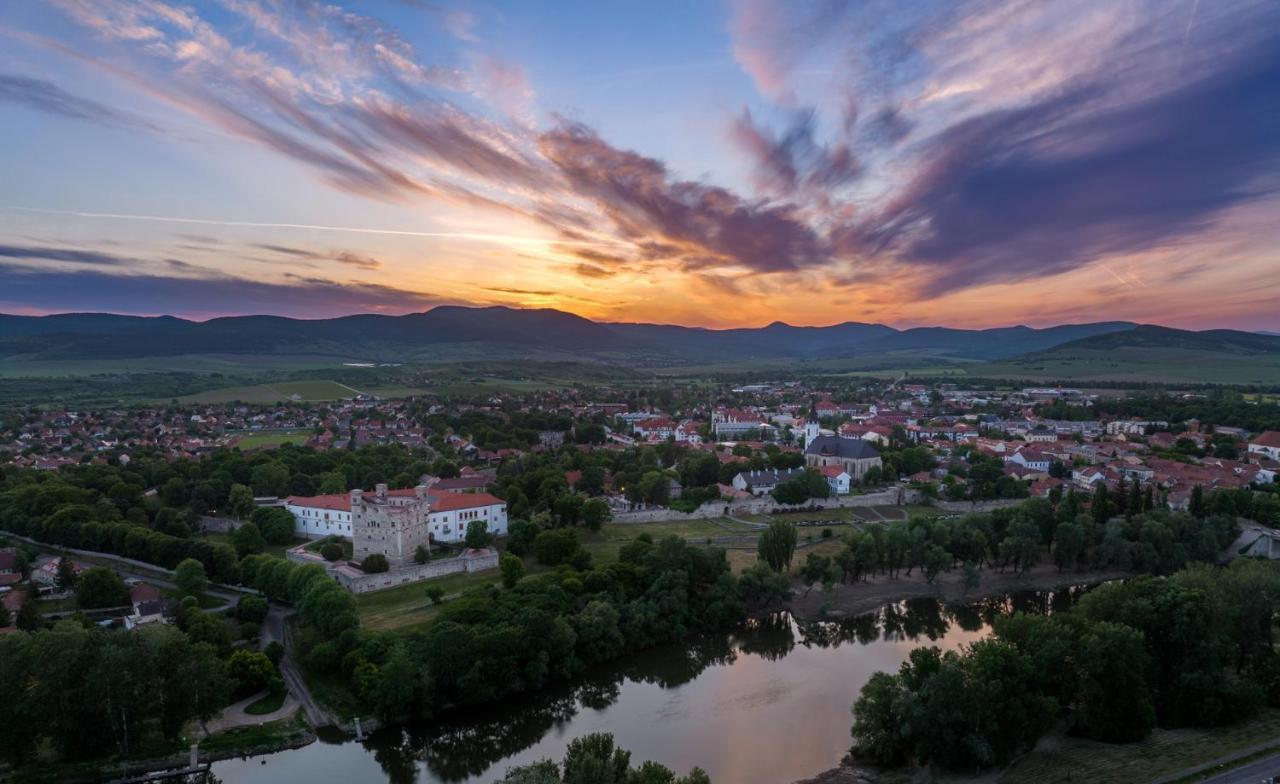 Hotel Bodrog Wellness & Elix Spa Sárospatak 외부 사진